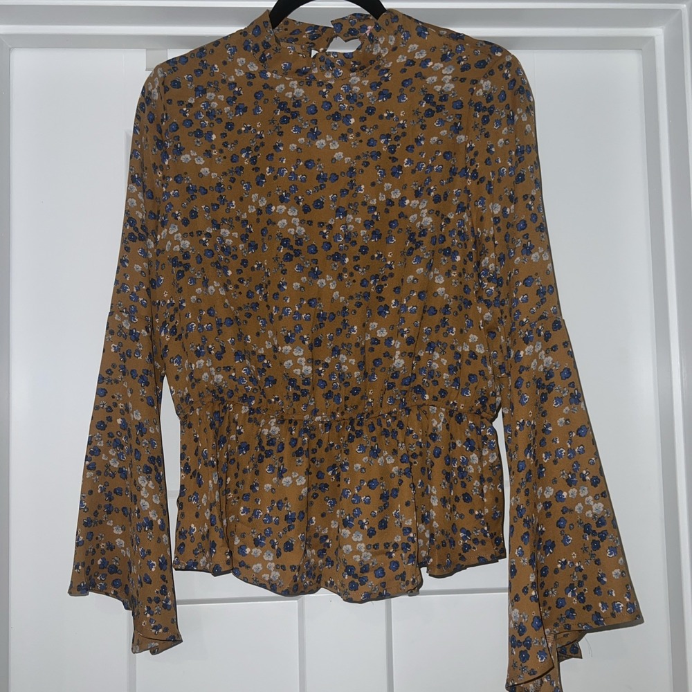 NEW Andree by Unit~LARGE~Top Open Back Womens Long Sleeve Brown W/Blue flowers